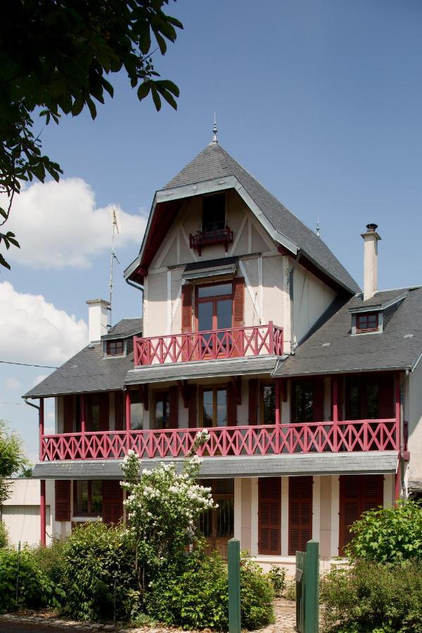 Le Monde De Charlie Hotel Bellerive-sur-Allier Exterior photo